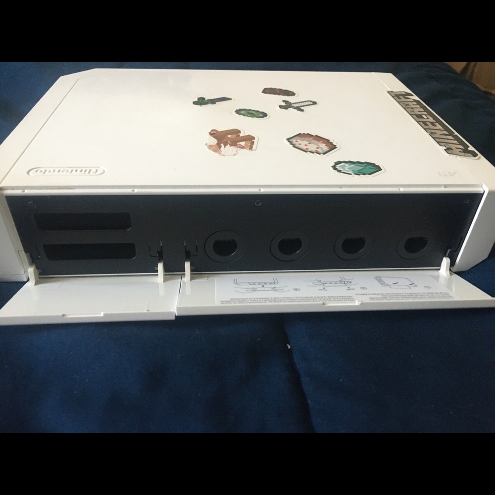 ➡️🎮NINTENDO WII CONSOLE‼️ and all the accessories to start playing. - Picture 8 of 17